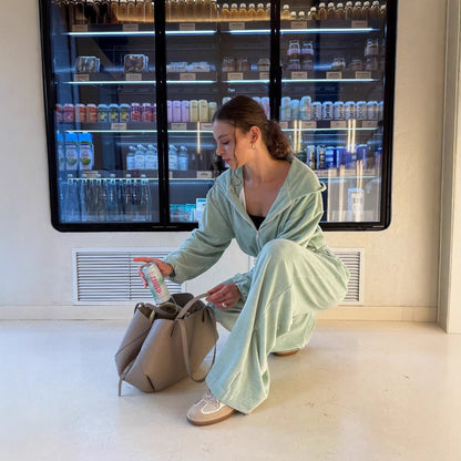 Women's comfortable fleece jogging suit with practical zipper and elastic waistband NOVAE