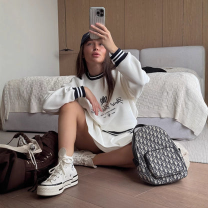 Women's sweatshirt with sporty chic and contrasting details NOVAE