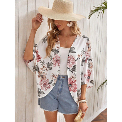 Women's fashionable kimono with floral design and wide sleeves NOVAE