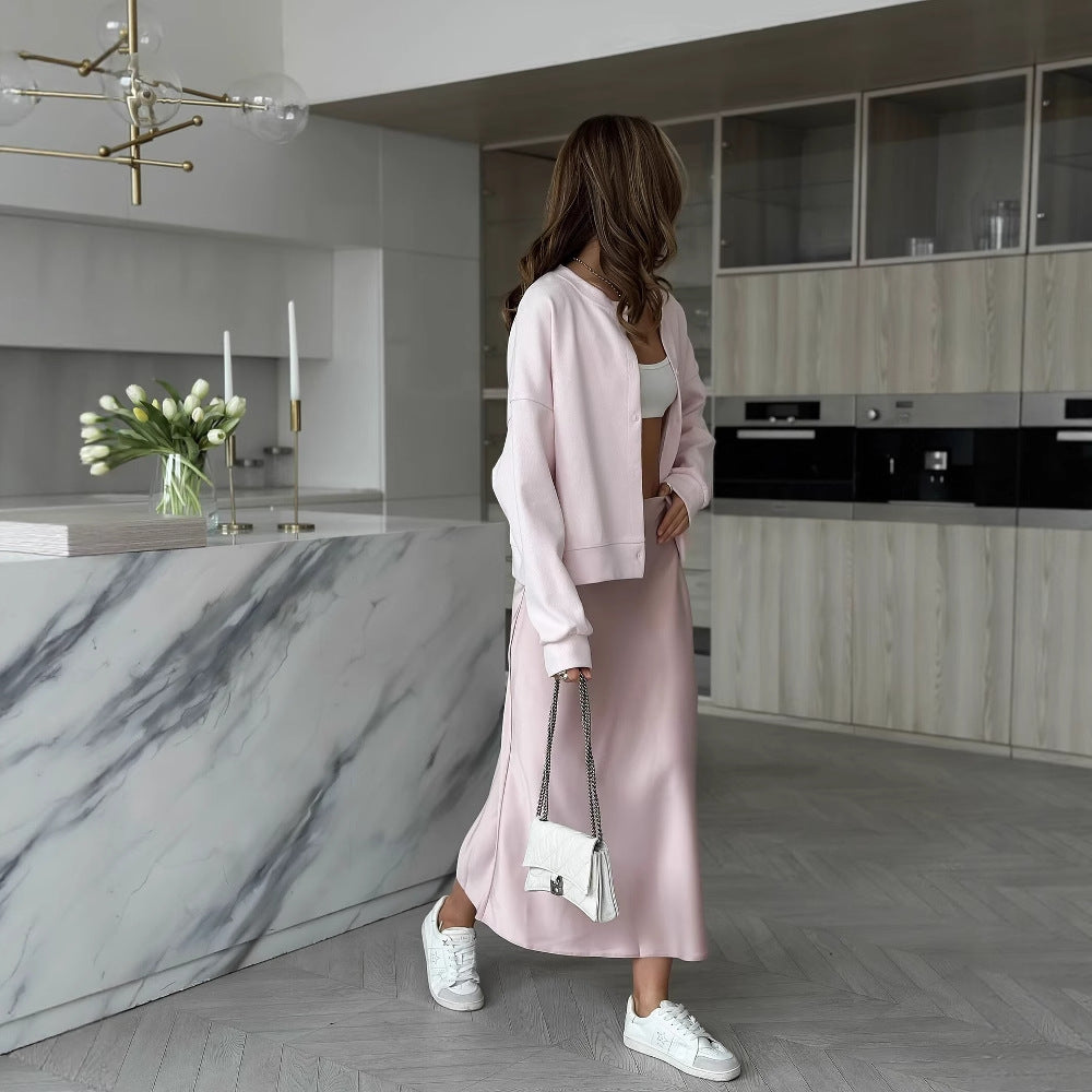 Women's casual cardigan with delicate button details NOVAE