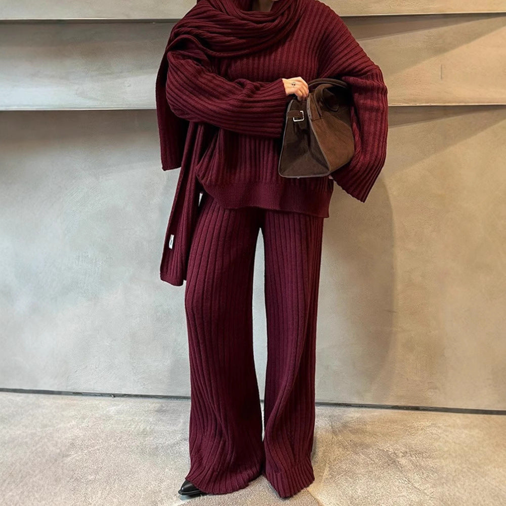 Women's wide-cut knit suit with elegant ribbed details NOVAE