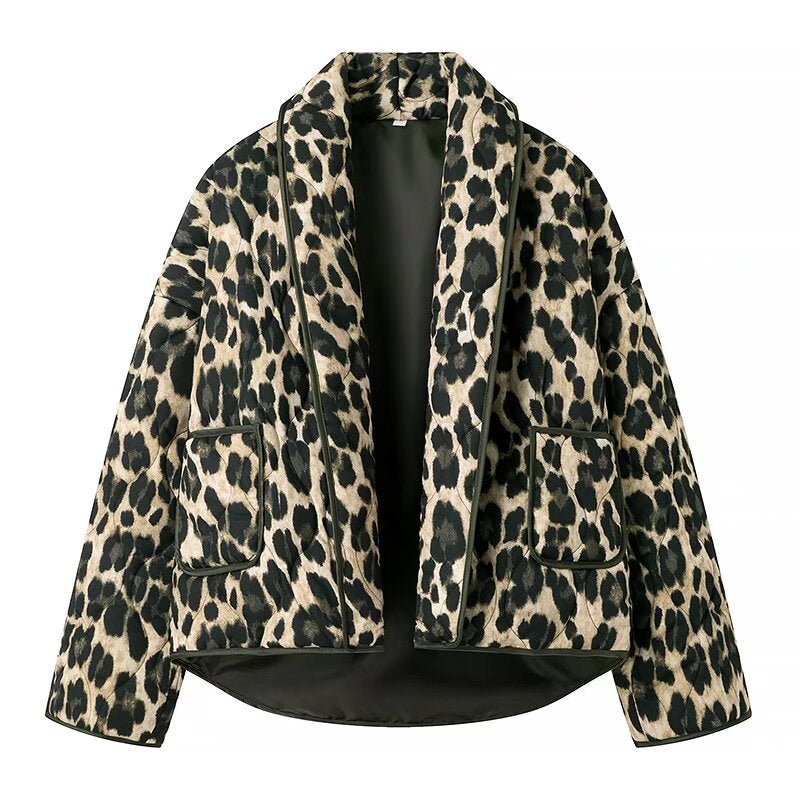 Women's fashionable leopard print jacket in a casual cut with practical pockets NOVAE
