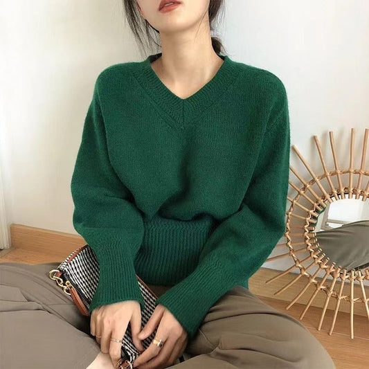 Women's V-neck sweater in soft knit NOVAE
