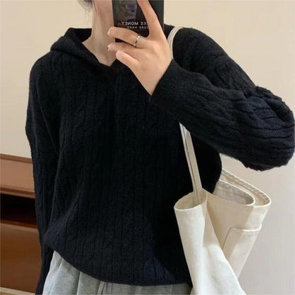 Women's Cozy Knit Sweater with Hood and Cable Pattern NOVAE