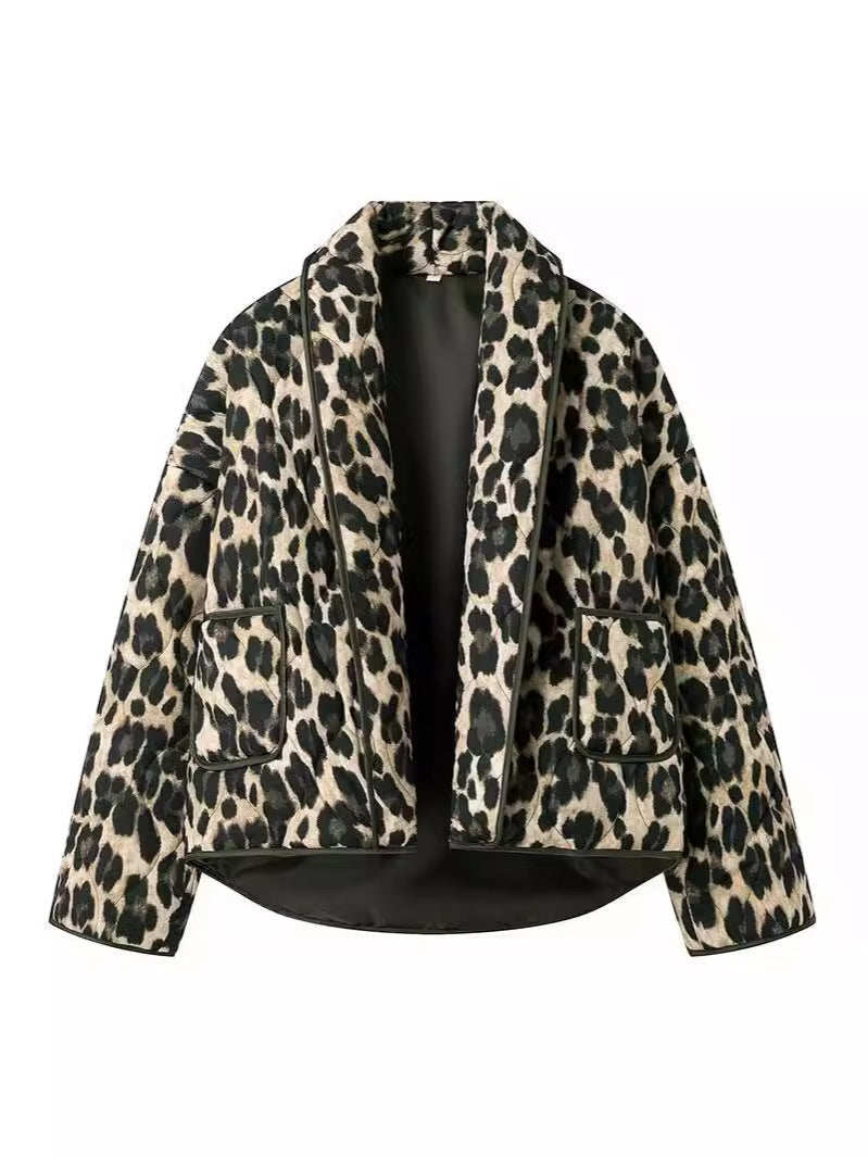 Women's fashionable leopard print jacket in a casual cut with practical pockets NOVAE