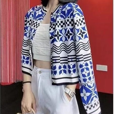 Women's fashionable short jacket NOVAE