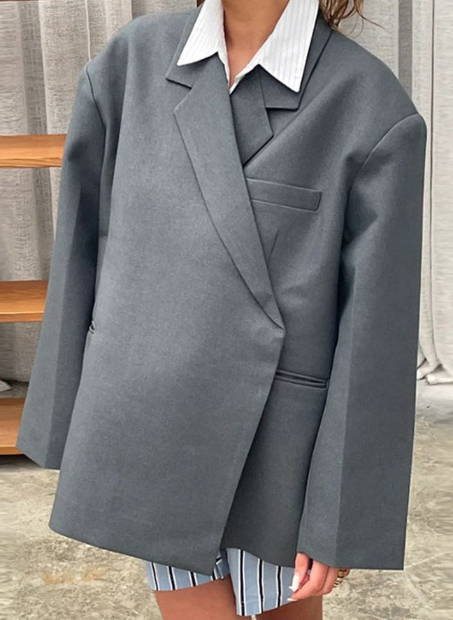 Women's oversized blazer jacket with sophisticated cut NOVAE