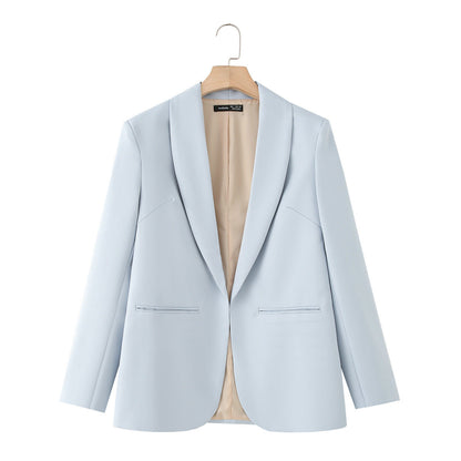 Women's elegant blazer with a modern cut and practical pockets NOVAE