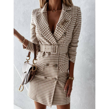 Women's shirt dress in a classic houndstooth design with an elegant waistline and double row of buttons NOVAE
