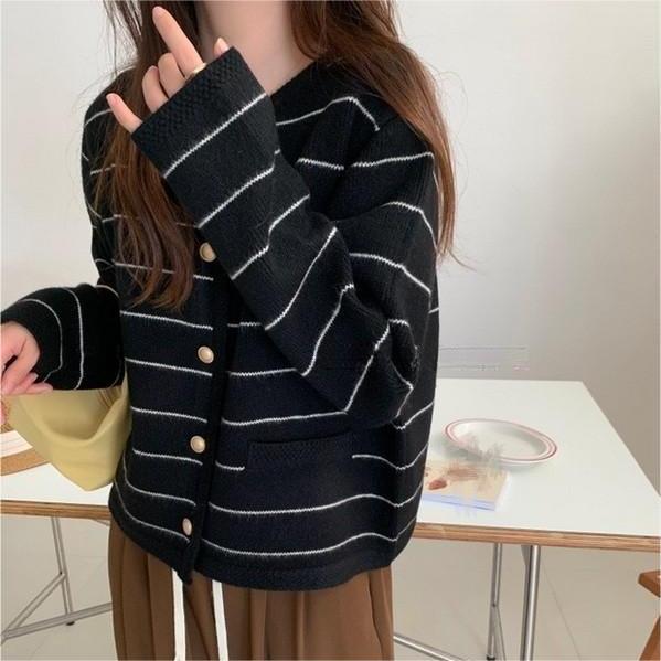 Women's cozy cardigan with fine stripes and practical pockets NOVAE
