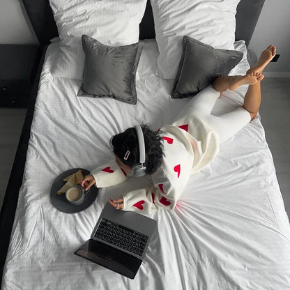 Women's comfortable sweatshirt with heart motif and relaxed fit NOVAE