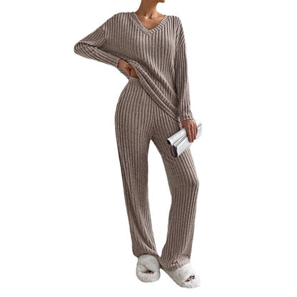 Women's cozy knit set with V-neck and wide-leg trousers NOVAE