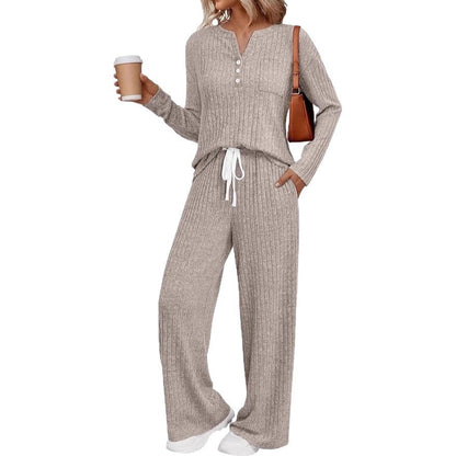 Women's Comfortable Knit Suit with a Relaxed Cut NOVAE