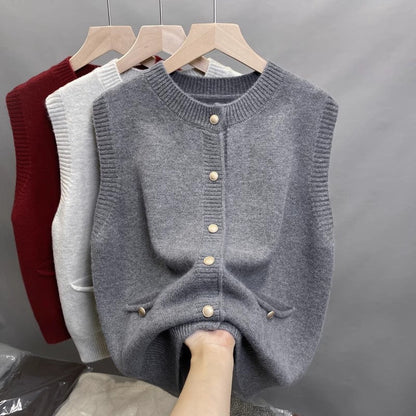 Women's knitted vest with button details and side pockets NOVAE