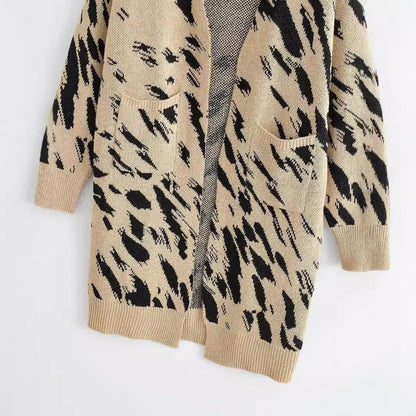 Women's chunky knit cardigan with fashionable leopard print and practical pockets NOVAE