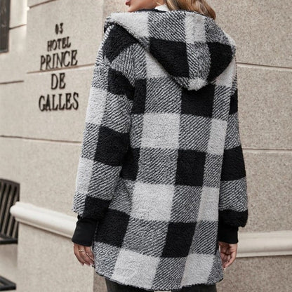 Women's cozy plaid jacket with soft material and relaxed fit NOVAE