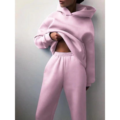 Women's sporty loungewear set with oversized hoodie and comfortable jogging pants NOVAE