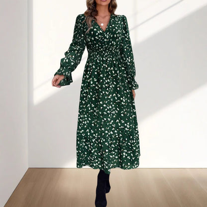 Women's wrap dress with a fitted silhouette and floral pattern NOVAE