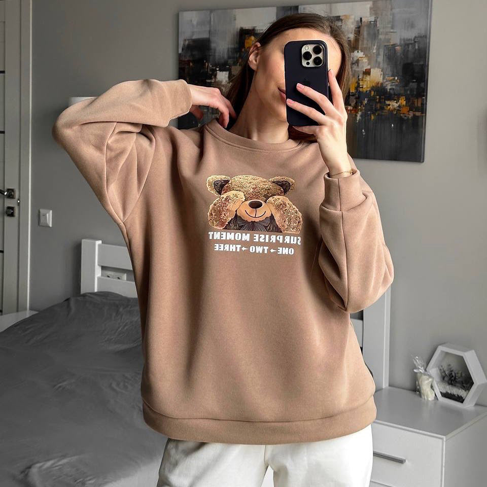 Women's casual sweatshirt with creative bear motif NOVAE