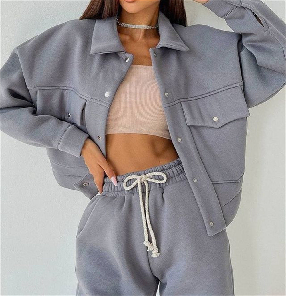 Women's sporty set consisting of an oversized jacket and comfortable jogger pants NOVAE