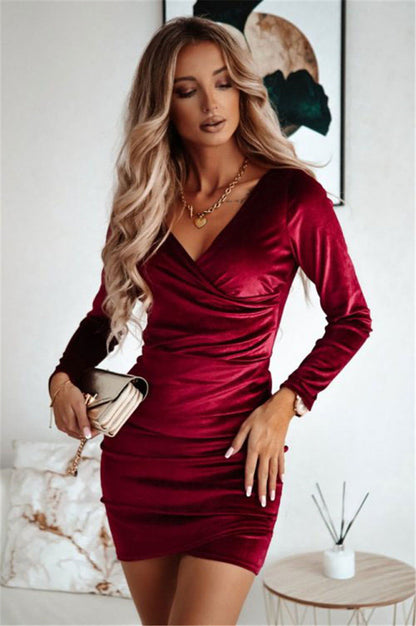 Women's elegant wrap dress with a figure-hugging cut and long sleeves NOVAE