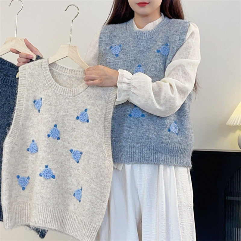 Women's knitted sweater with floral pattern NOVAE