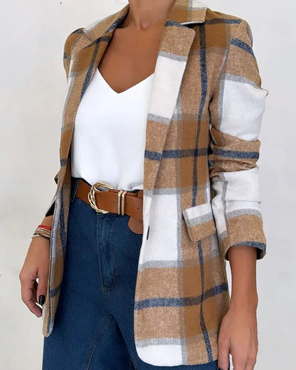 Women's checked blazer with an elegant cut and casual details NOVAE