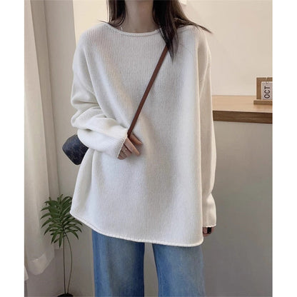 Women's oversized knit sweater with a relaxed fit and high collar NOVAE