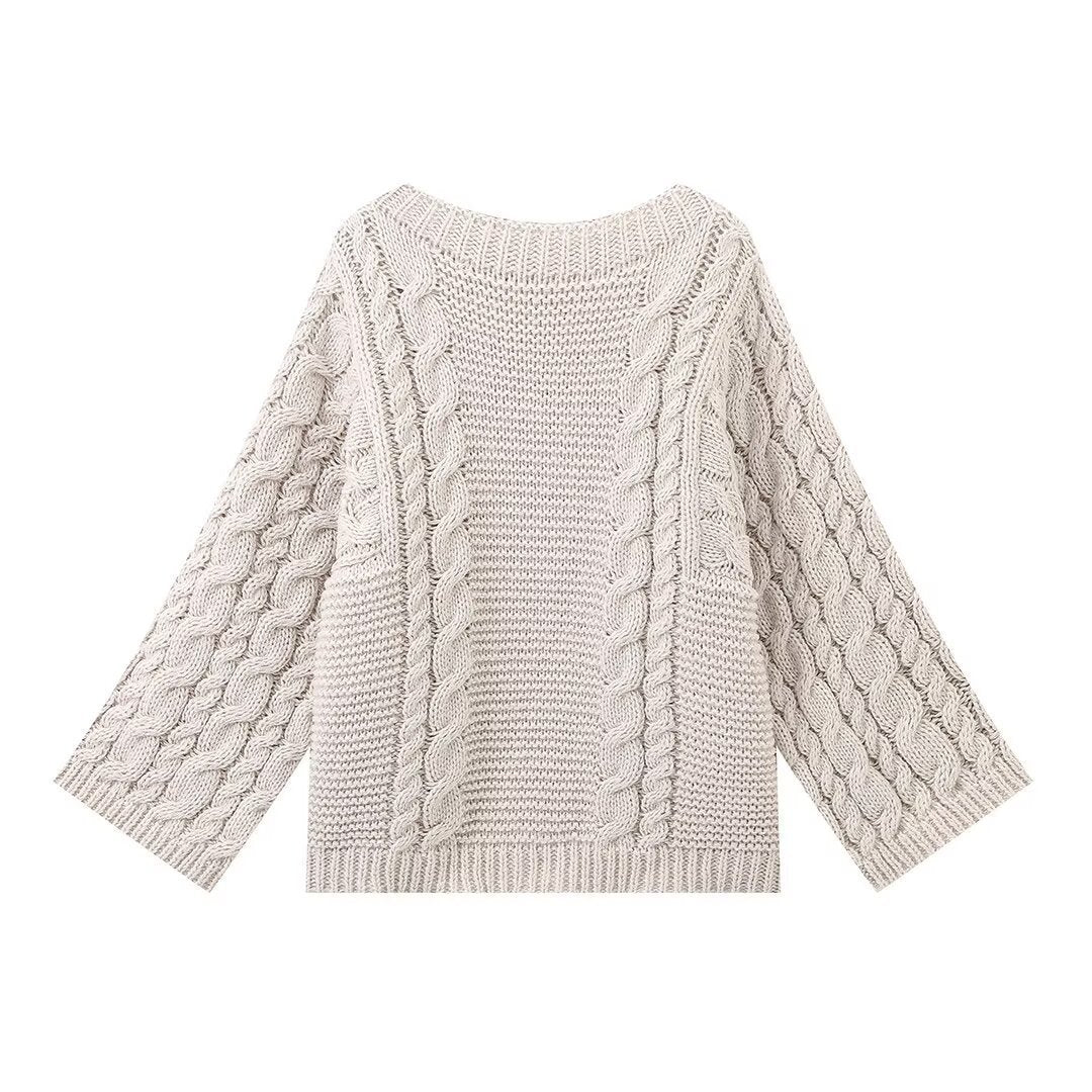 Women's cable-patterned, loose-fitting knit sweater NOVAE
