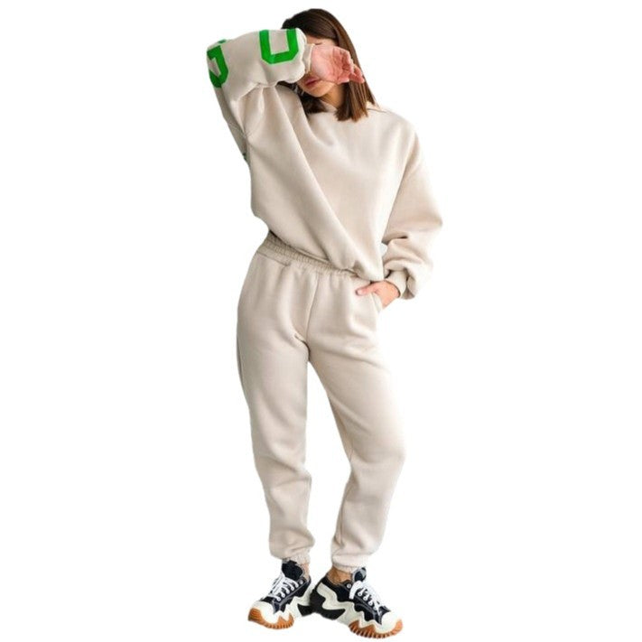 Women's casual oversized hoodie with sporty details NOVAE