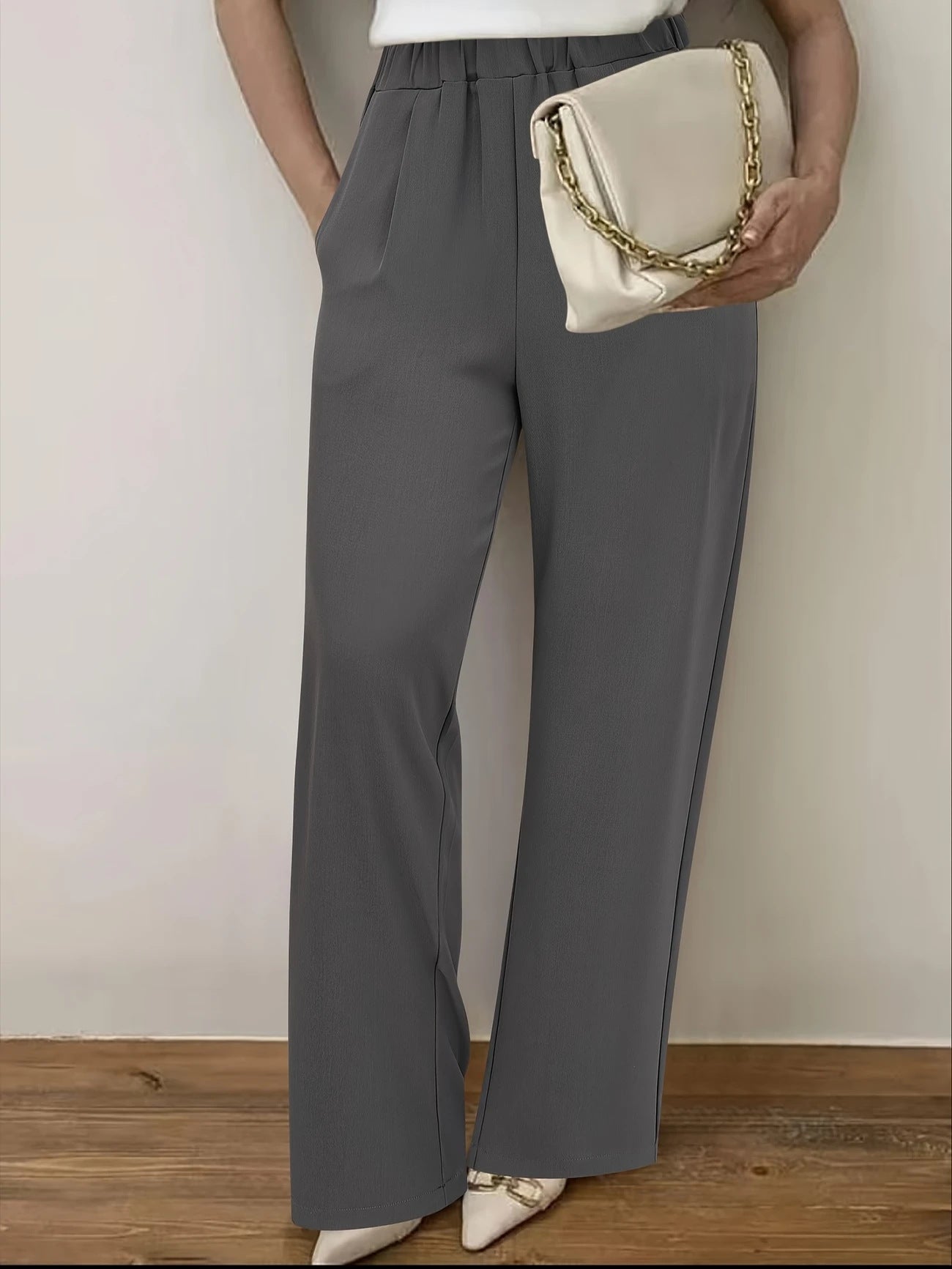 Women's wide-leg high-waisted trousers with a sophisticated cut NOVAE