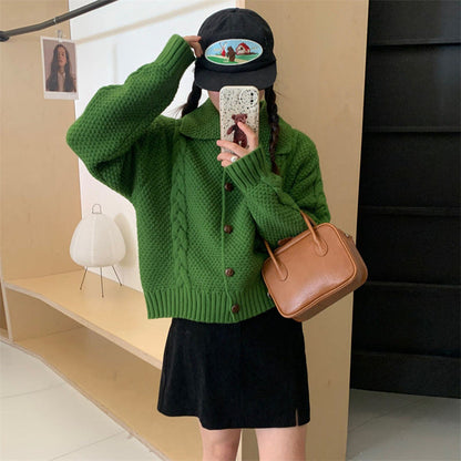 Women's chunky knit cardigan with contrasting buttons and textured design NOVAE