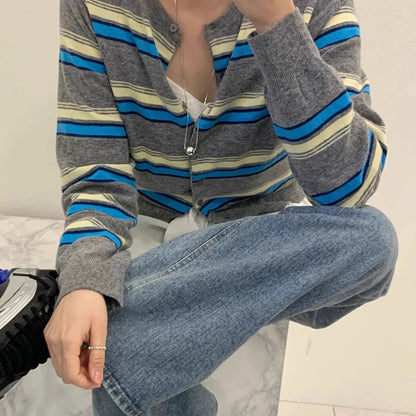 Women's sporty cardigan with fashionable striped pattern and playful buttons NOVAE