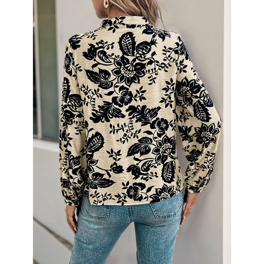 Women's blouse with floral motifs and elegant ruching NOVAE