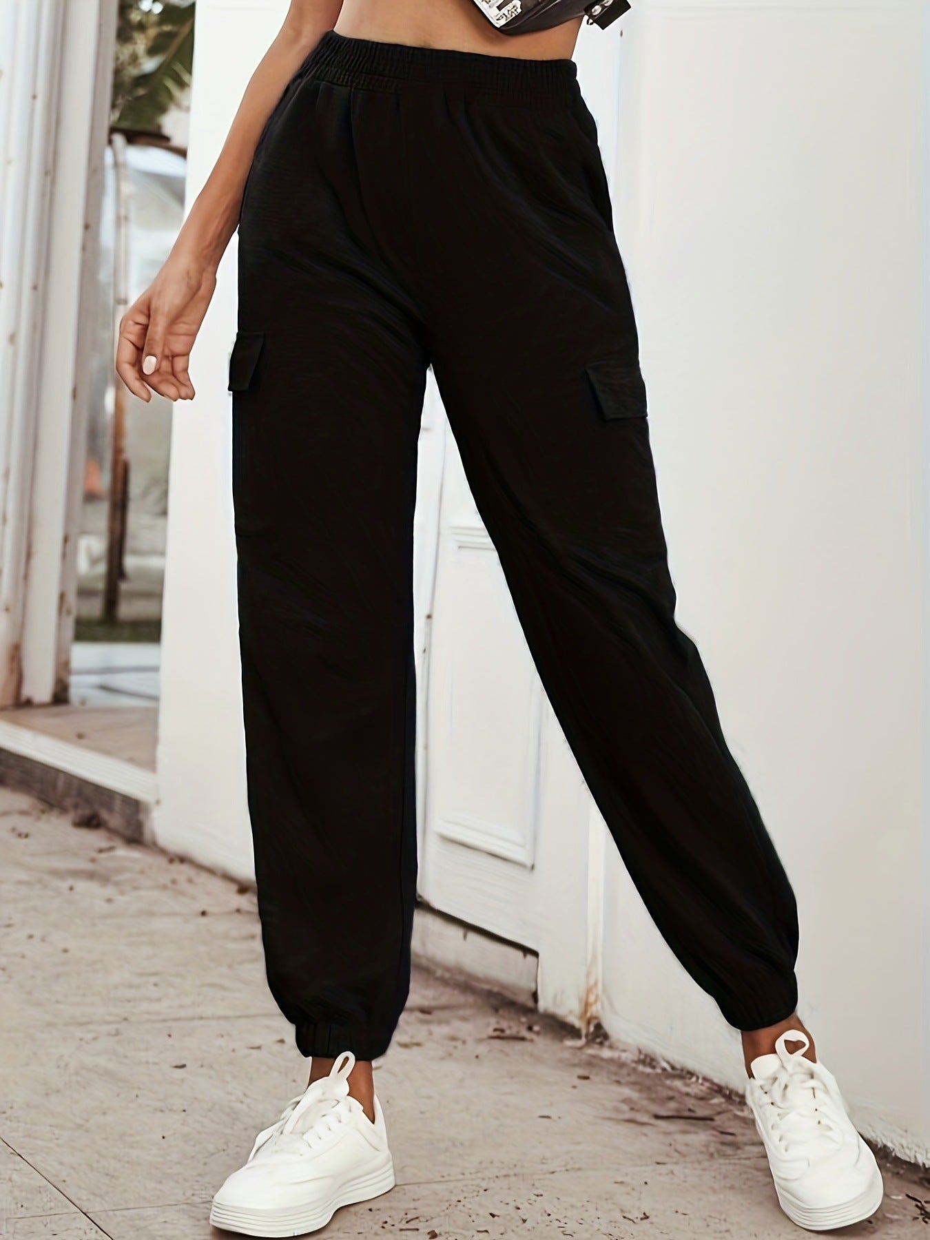 Women's cargo trousers with elasticated waistband and practical pockets NOVAE