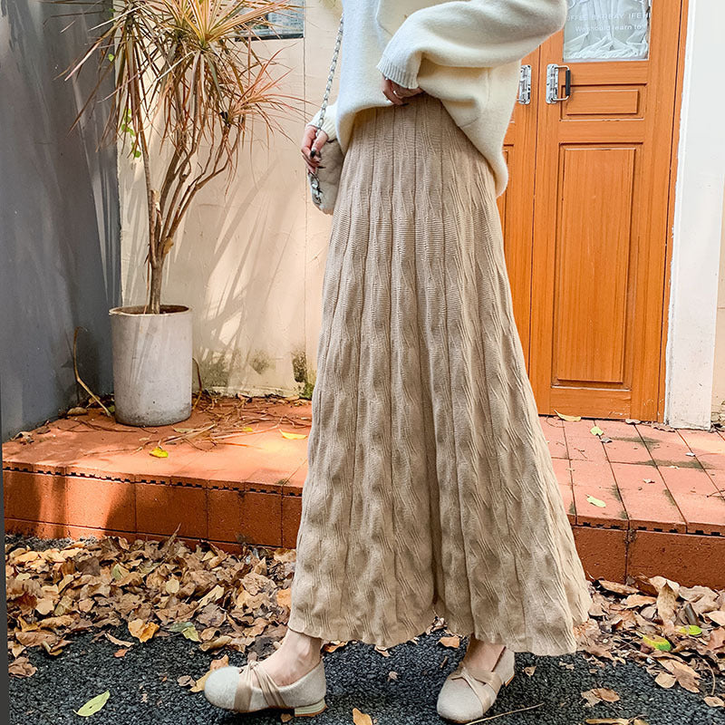 Women's maxi skirt with sophisticated ribbed design and elasticated waistband NOVAE