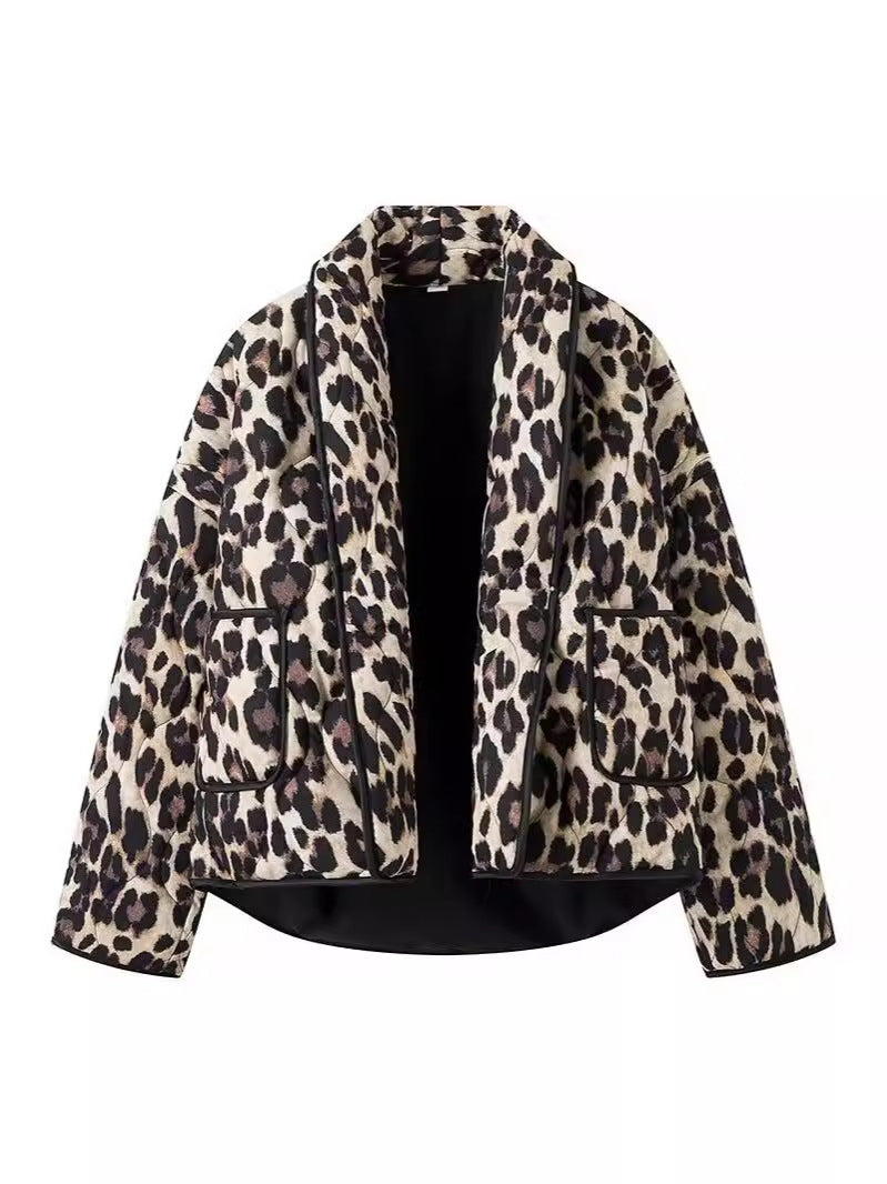 Women's fashionable leopard print jacket in a casual cut with practical pockets NOVAE