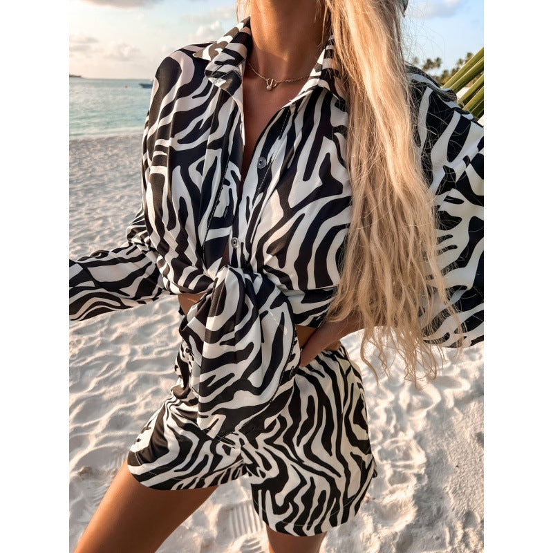 Women's checked short suit with stylish tie belt and fashionable print NOVAE