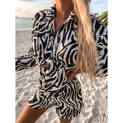 Women's checked short suit with stylish tie belt and fashionable print NOVAE