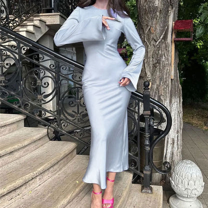 Women's elegant maxi dress with a wide cut and elegant sleeves NOVAE