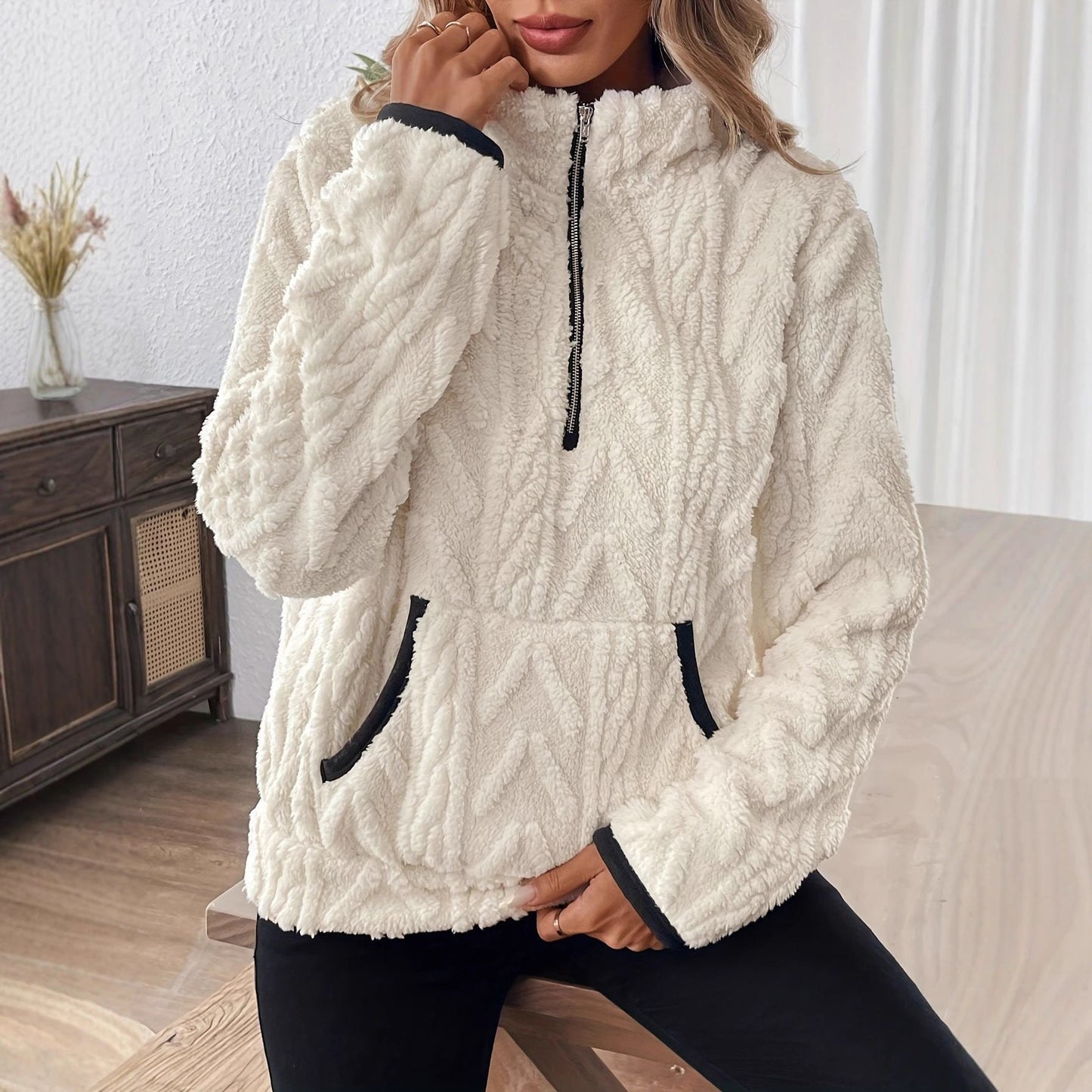 Women's fleece pullover with half zipper and practical pockets NOVAE