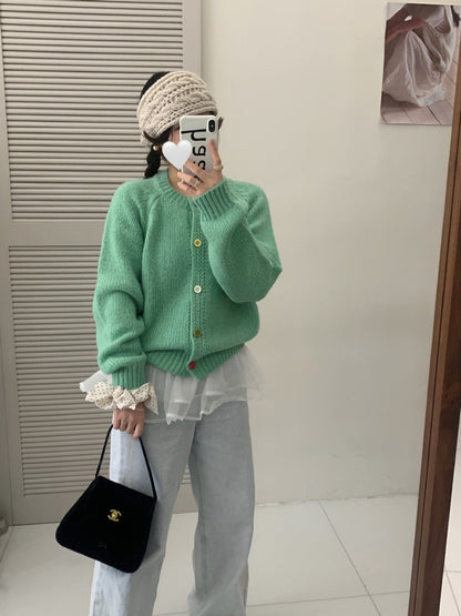 Women's Cozy Cardigan with Colorful Buttons and a Relaxed Fit NOVAE