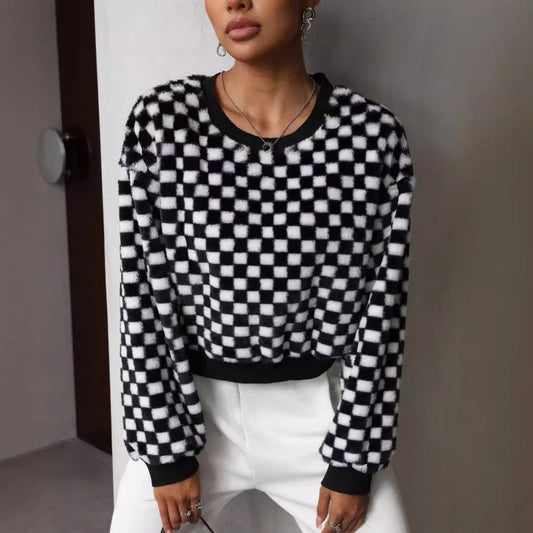 Women's Cozy Checkered Coat in Soft Plush NOVAE