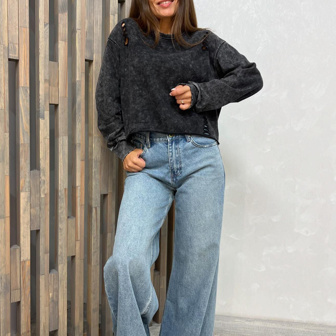 Women's casual, oversized sweatshirt with fashionable cut-outs NOVAE