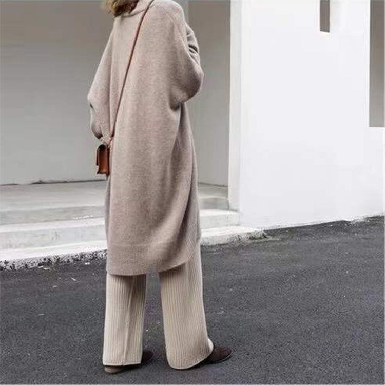 Women's cozy knit dress with V-neck and long sleeves NOVAE