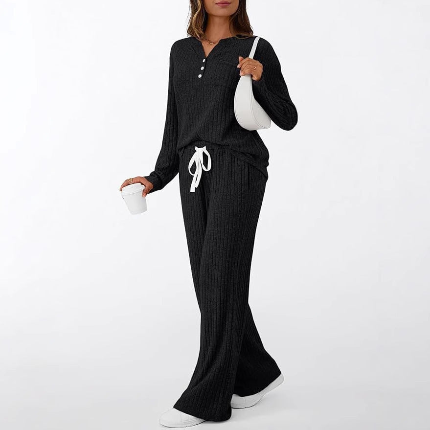 Women's Comfortable Knit Suit with a Relaxed Cut NOVAE