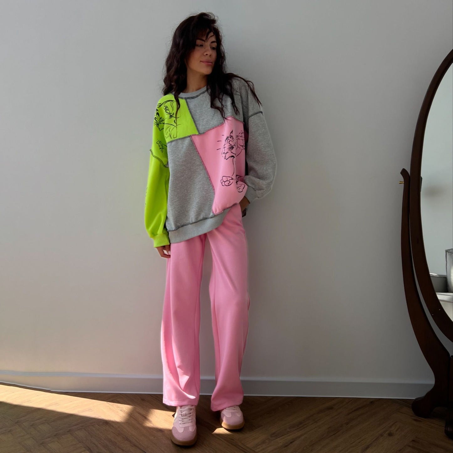 Women's casual sweatshirt with creative color block designs NOVAE