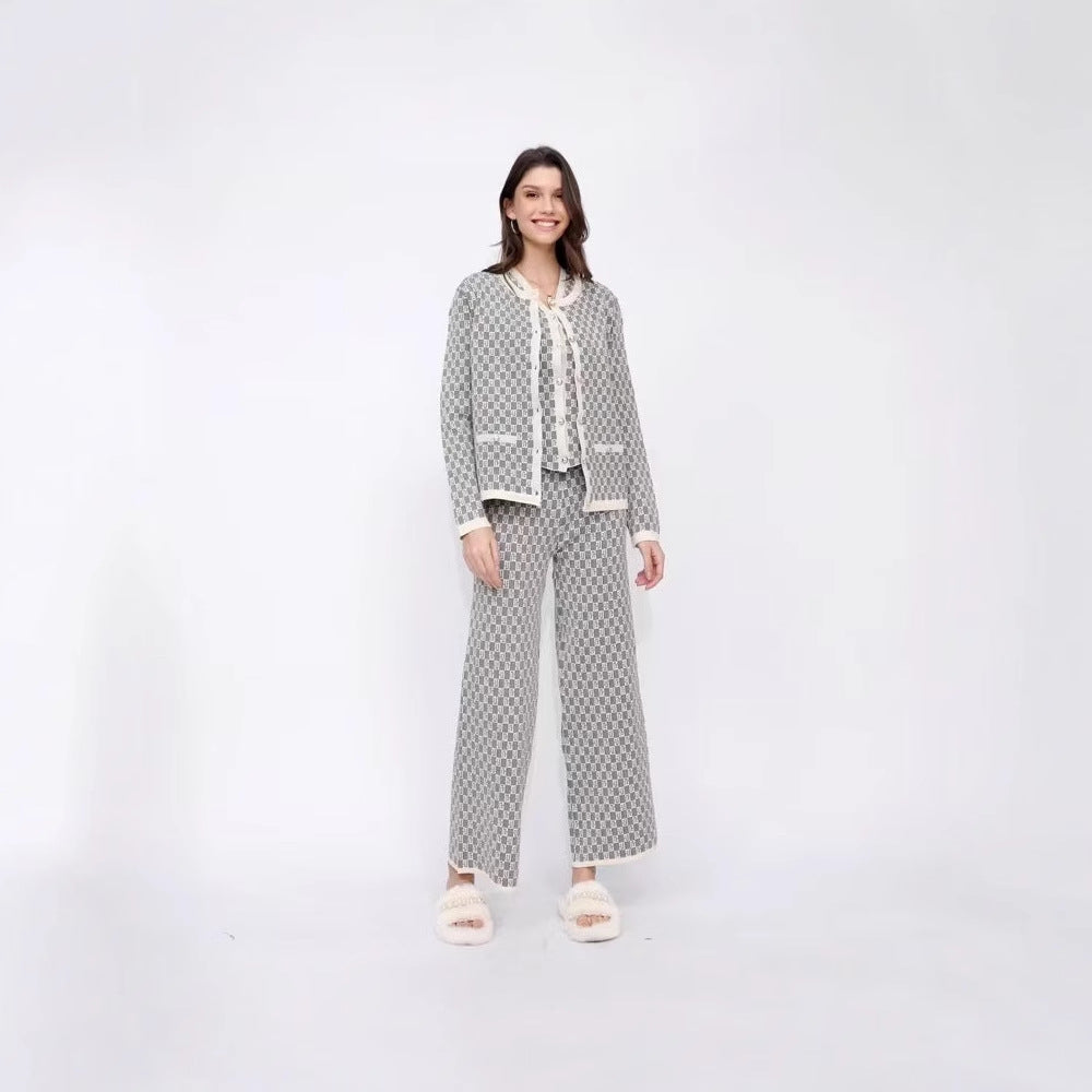 Women's pajama set with modern check pattern and full button placket NOVAE