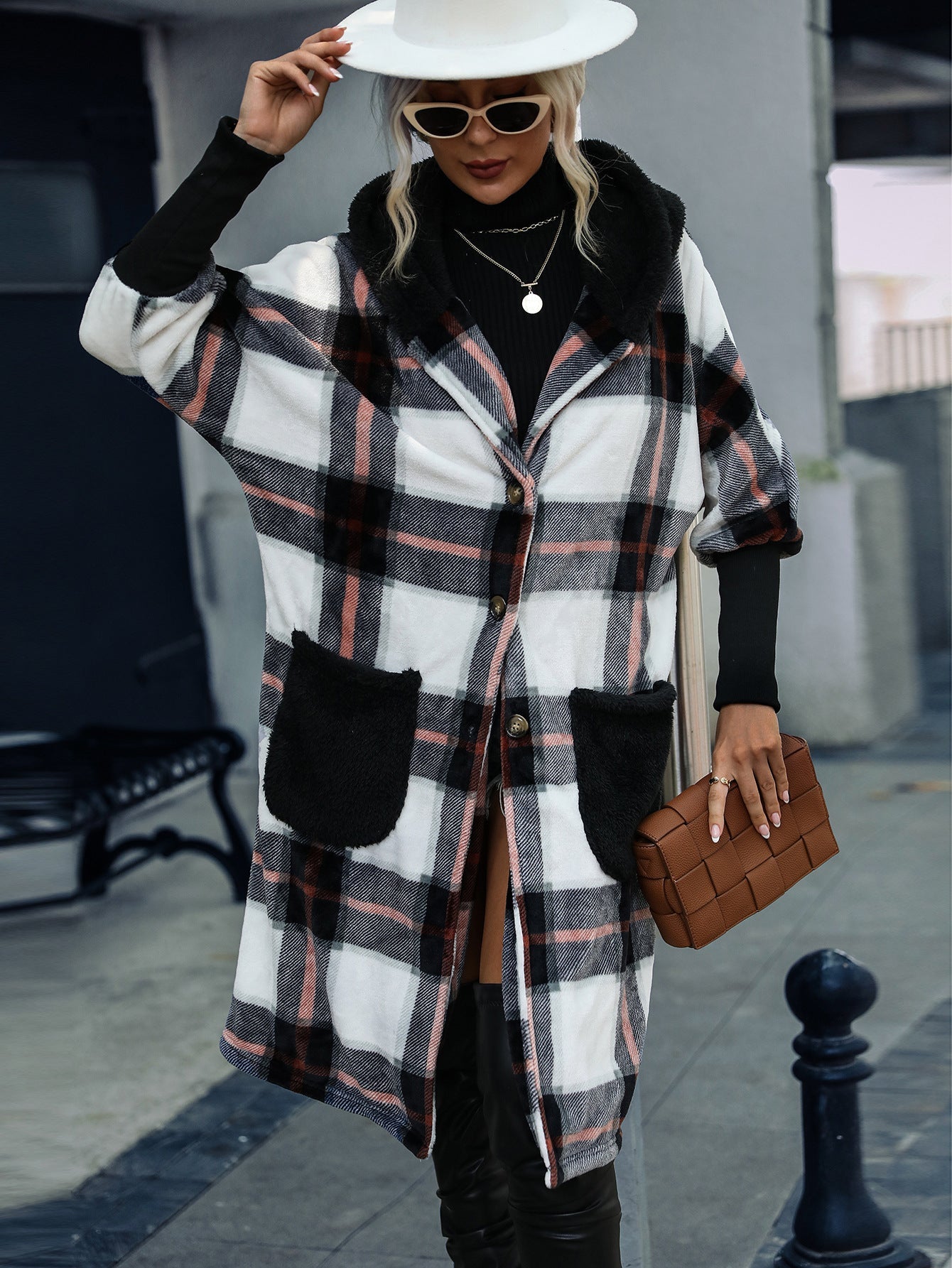 Women's plush plaid coat jacket with large pockets and casual design NOVAE