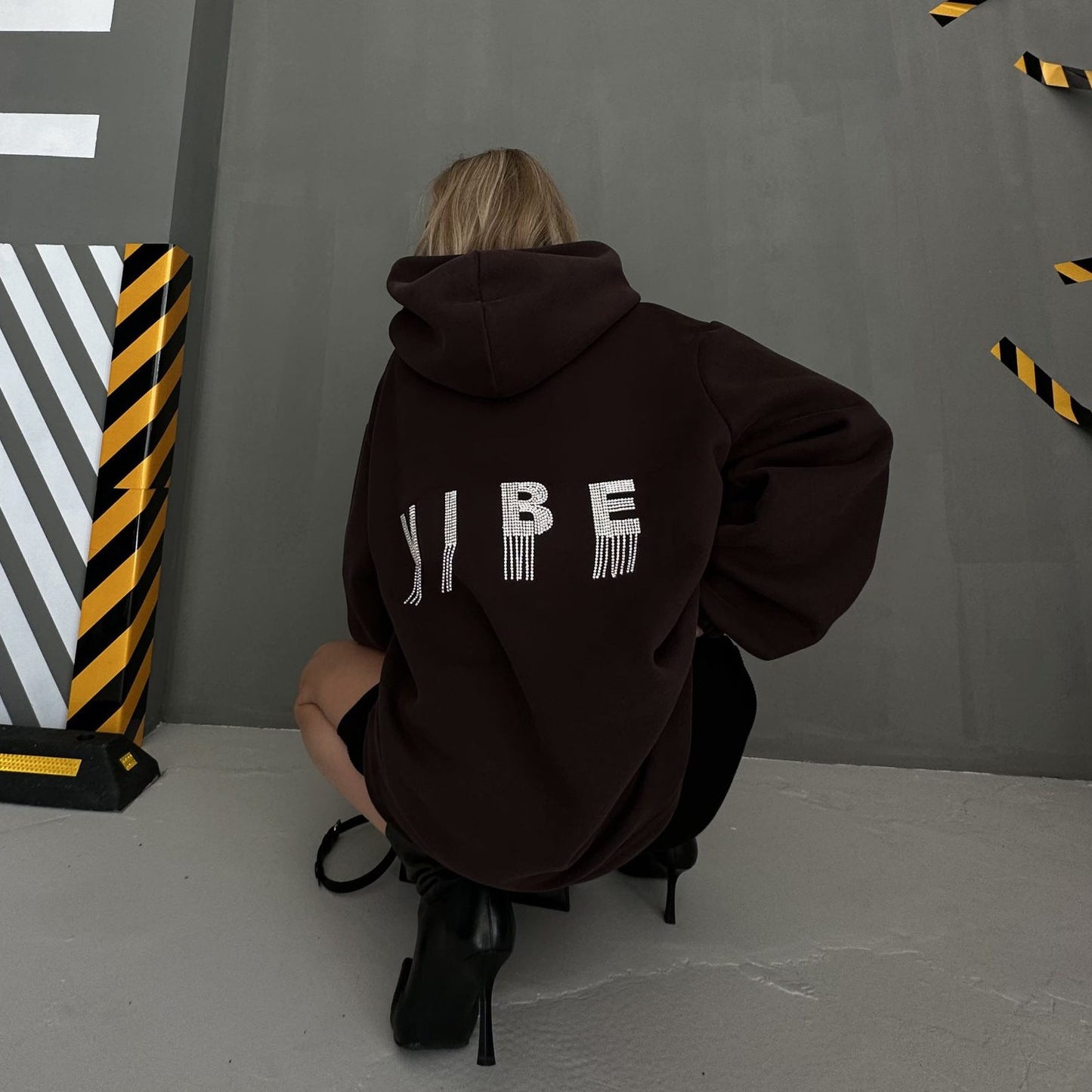 Women's hoodie with creative details and a relaxed fit NOVAE